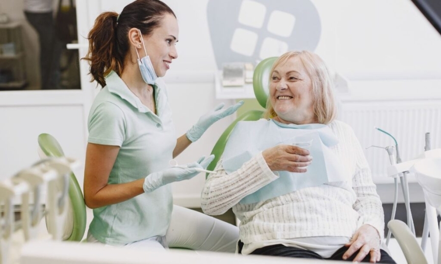 first signs of menopause