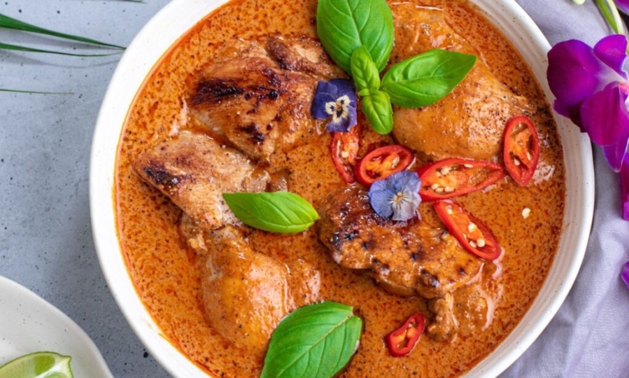 How to Cook Red Thai Coconut Curry Chicken