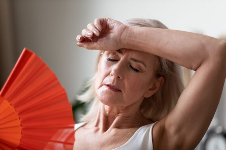 first signs of menopause